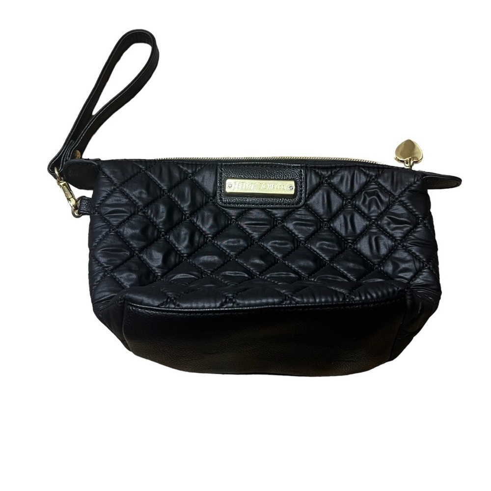 BETSEY JOHNSON Quilted Cosmetic Case in Classic Black w/ Pink Roses Lining
